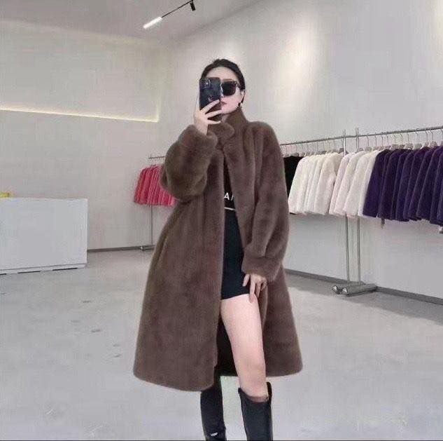 معطف فرو بني فاخر